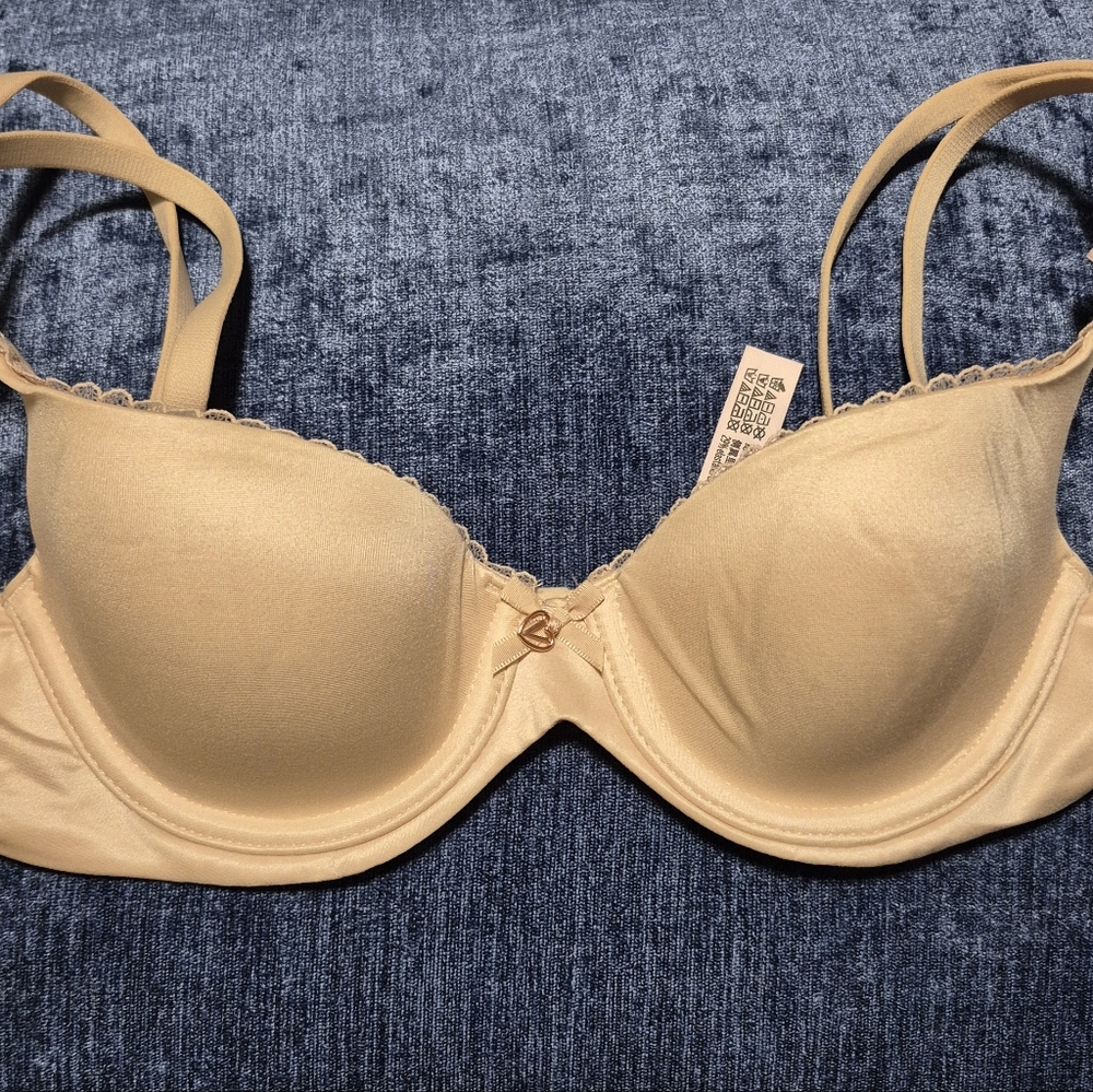 New Victoria Secret Bra